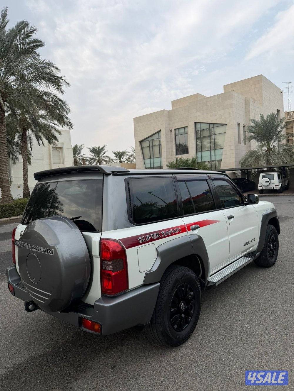 للبيع سوبر سفاري قير عادي - صبغ وكاله - عداد ١٤٦5