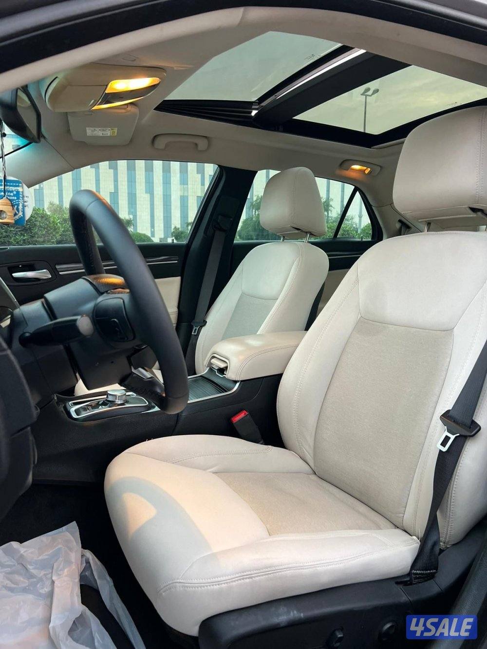 كرايزلر 2015 عداد 290 ألف بانوراما 8 سلندر شرط الفحص4