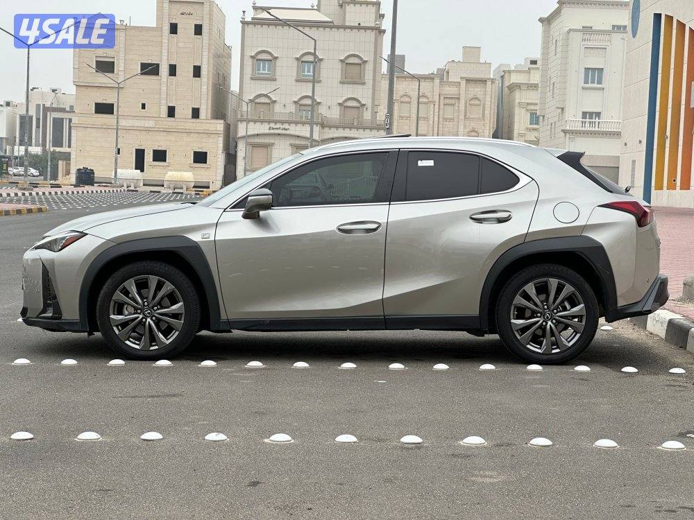 لكزس UX200
F sport
موديل 2023 عداد: 36 الف5