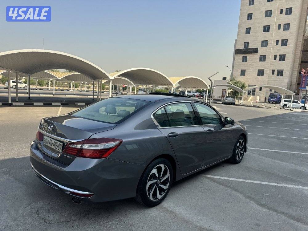 هوندا اكورد بحاله ممتازه1