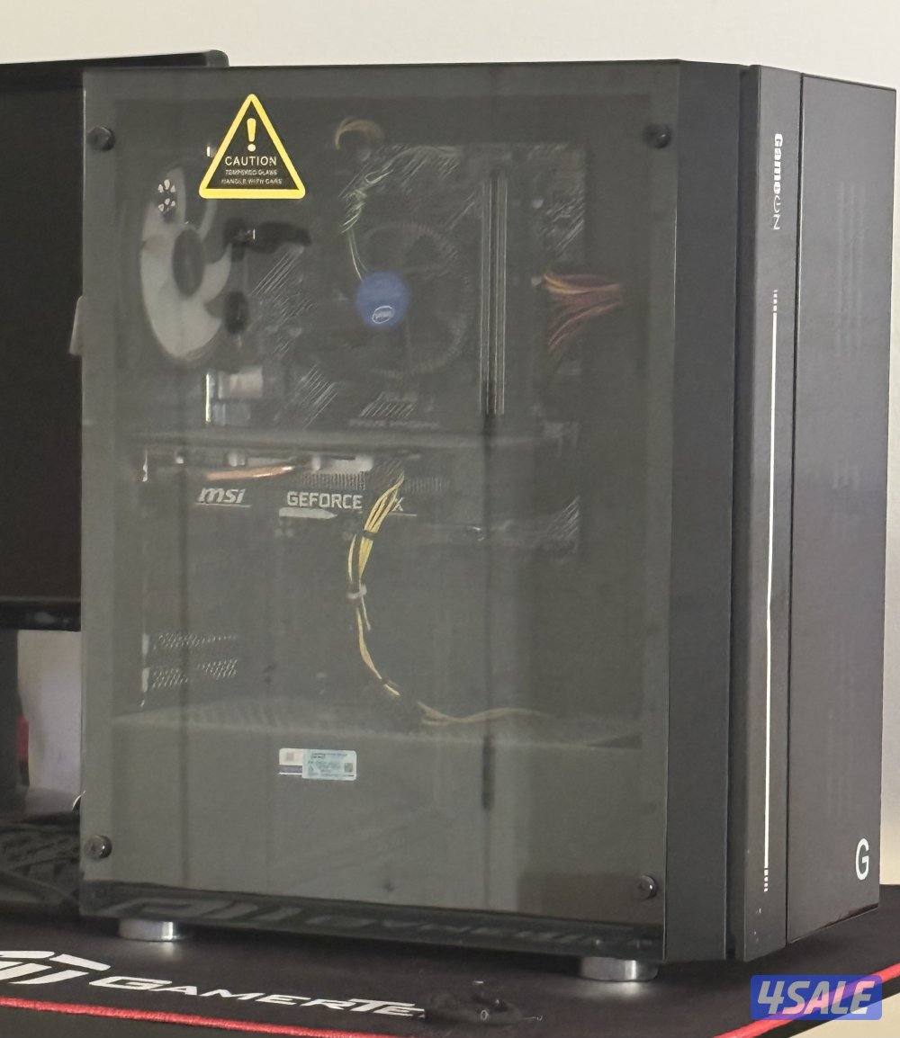 كمبيوتر ألعاب يجي مع ماوس و كيبورد و قطعة شبكه0