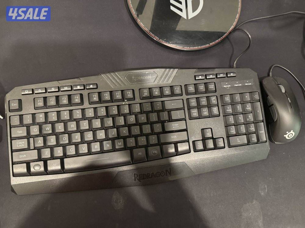 كمبيوتر ألعاب يجي مع ماوس و كيبورد و قطعة شبكه4