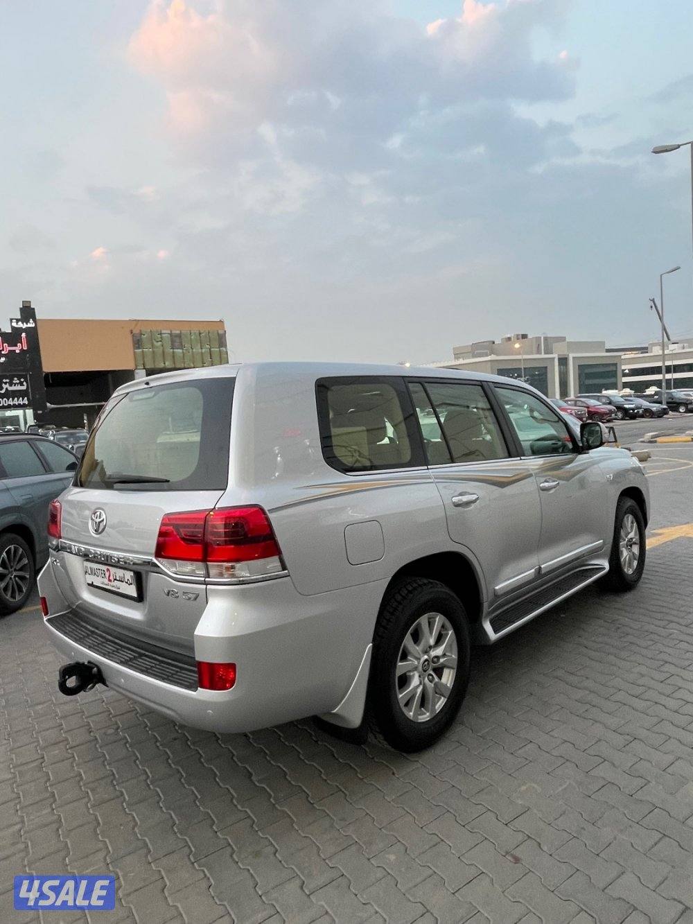 لاندكروزر VXR موديل 2016 وارد الخليج3