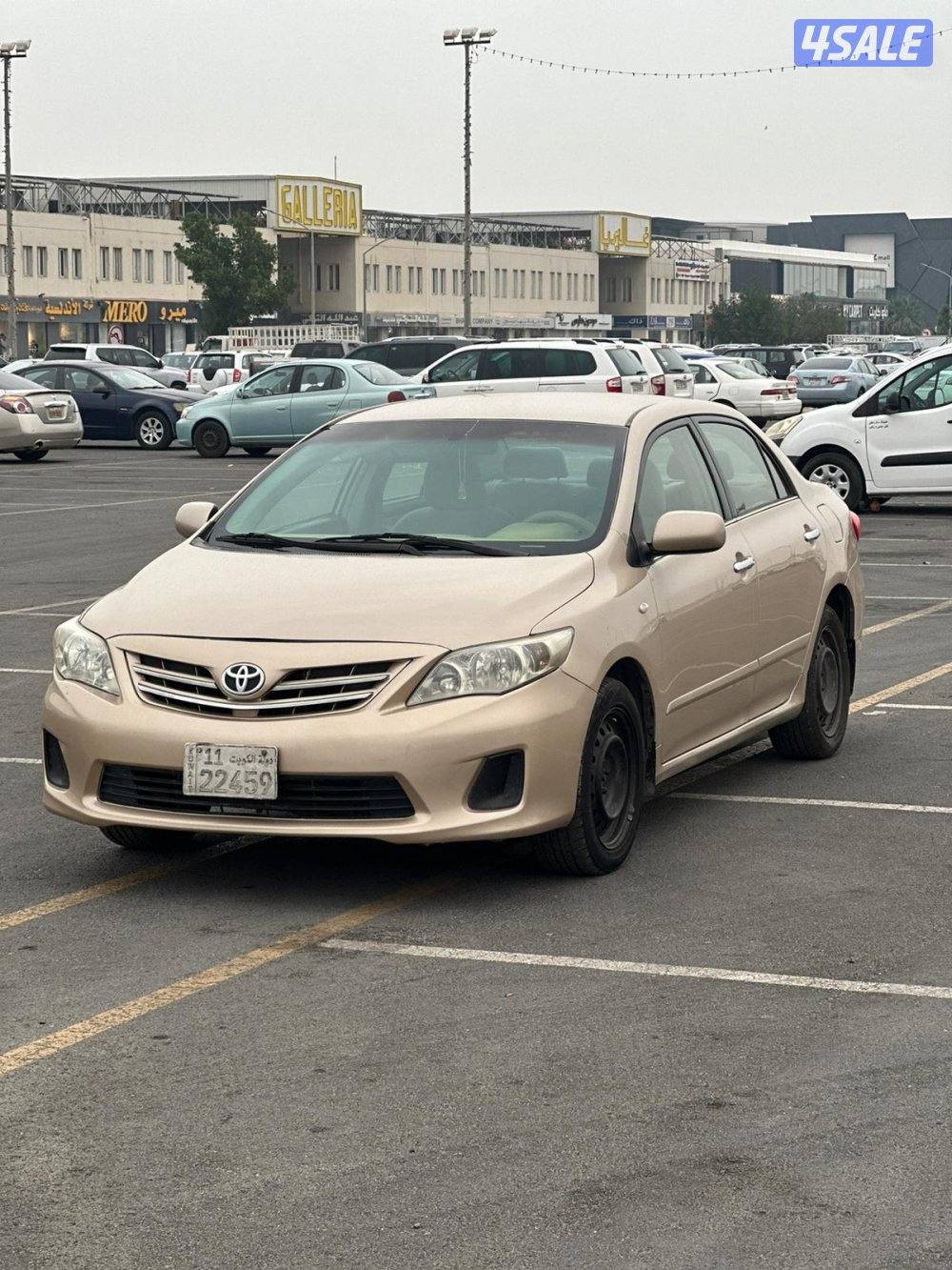للبيع تويوتا كورولا 2013 نظيفه جدا عداد 2641