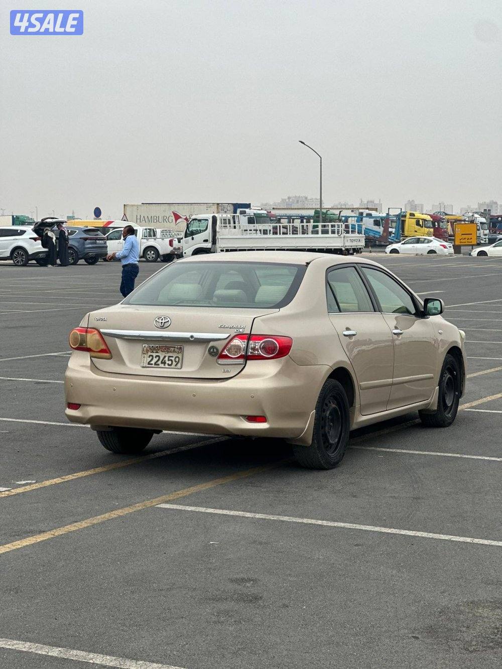 للبيع تويوتا كورولا 2013 نظيفه جدا عداد 2642