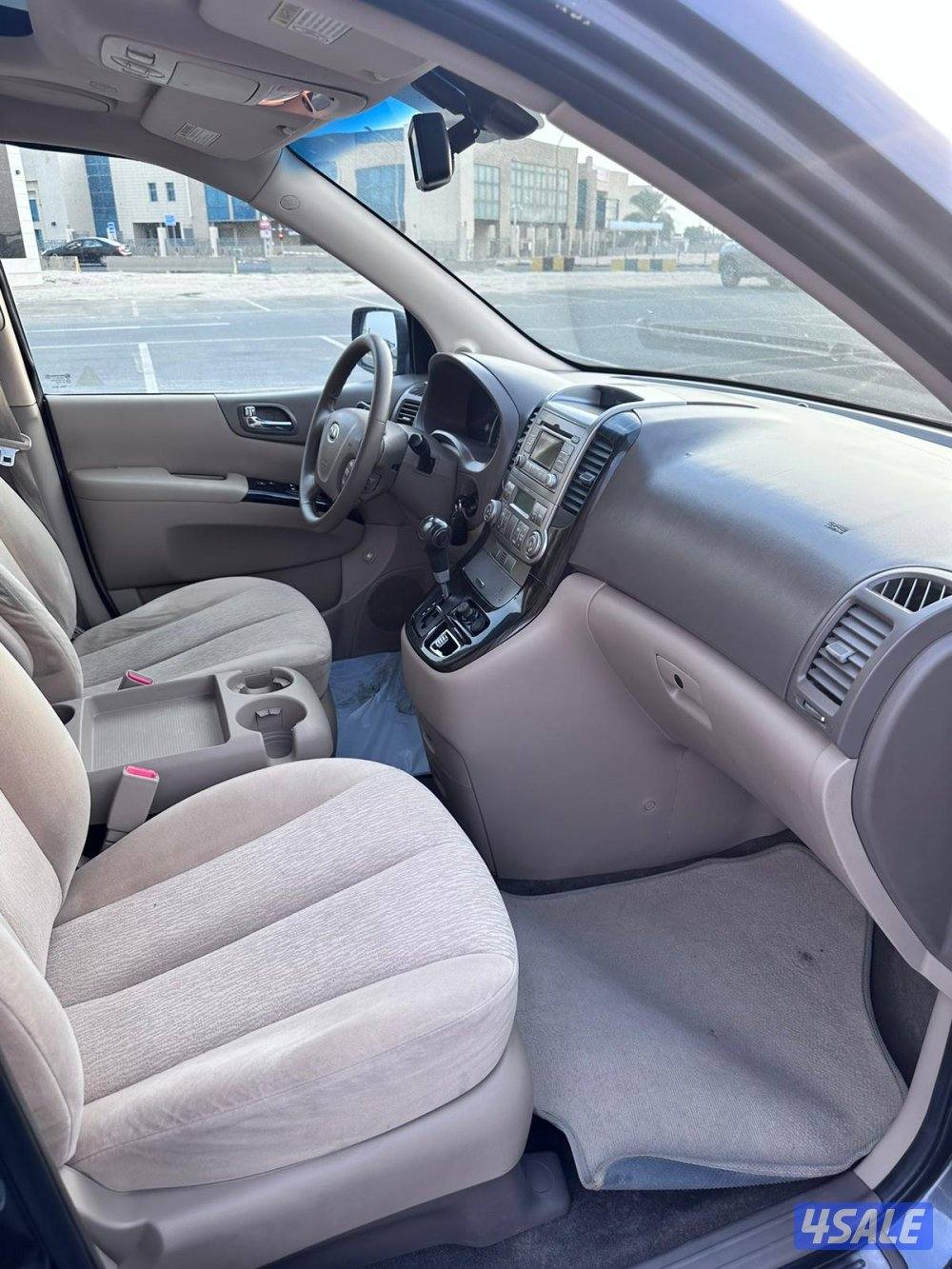 للبيع كيا كرنفال كامله المواصفات موديل 20134