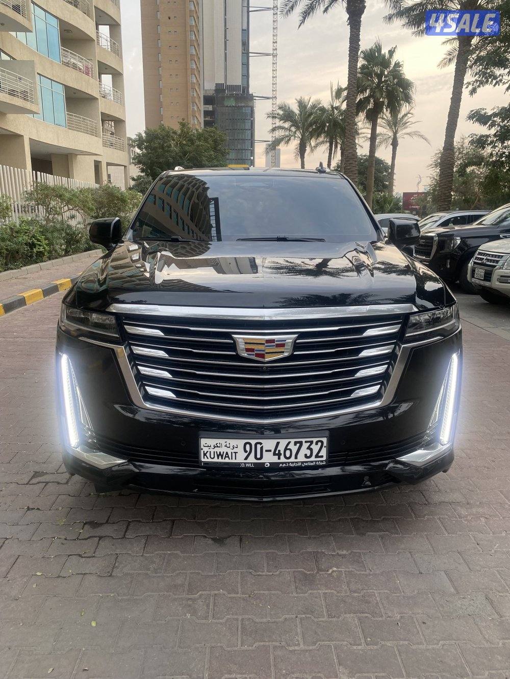 كاديلاك اسكاليد بلاتينيوم  موديل 2022  صبغ الوكاااله بحالة الوكاله4