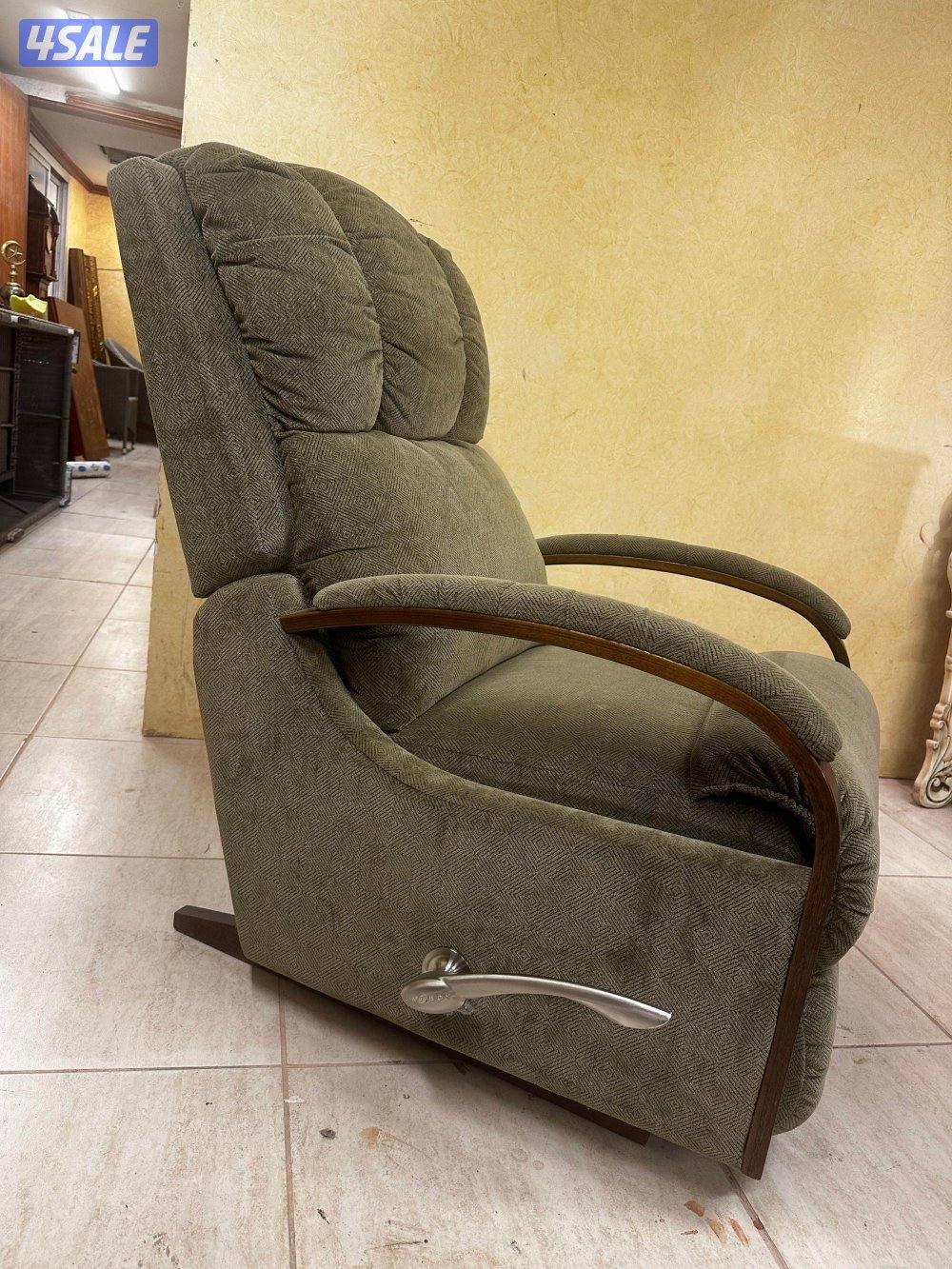 ♦️للبيع كرسي ليزي بوي الأصلي♦️0