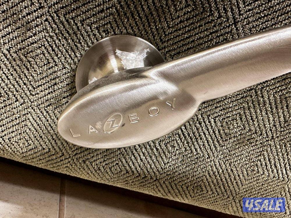 ♦️للبيع كرسي ليزي بوي الأصلي♦️1