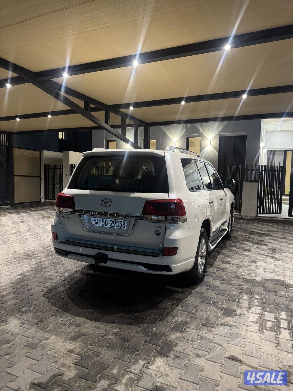 لاند كروزر1