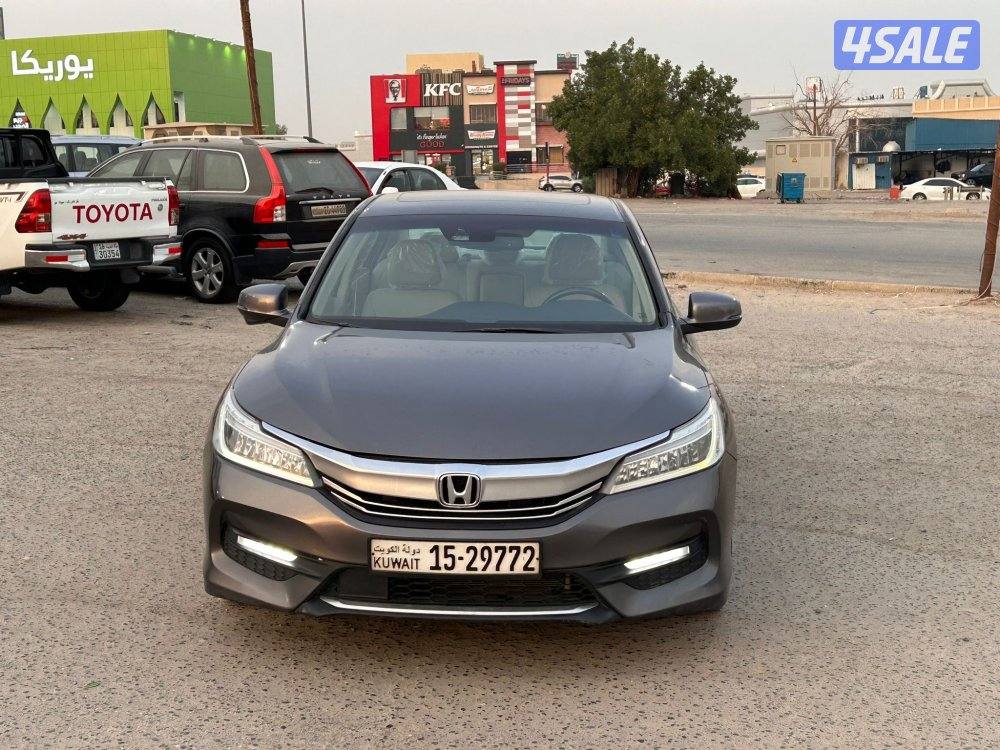 هوندا اكورد - 6 سلندر - كامل المواصفات - موديل 20175