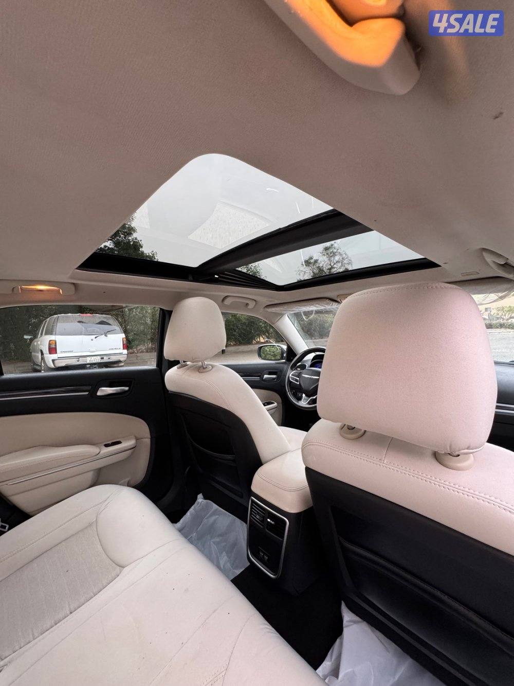 للبيع كرايزلر 2019 الفل اعلى درجة5