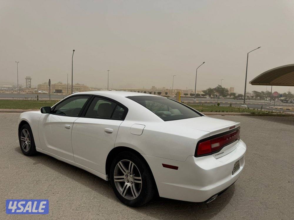 دودج شارجر بحاله ممتازه جدا5