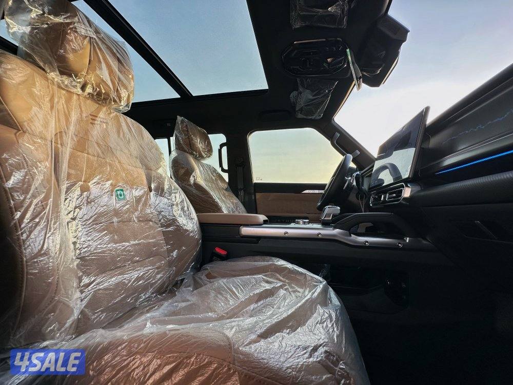 معرض القمة🚩8