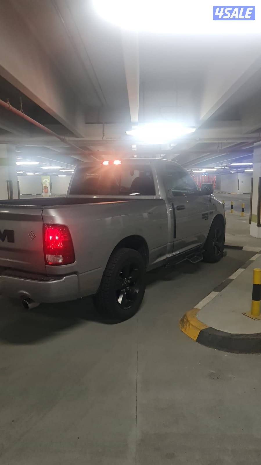 للبيع دودج رام بلاك بادج ٢٠٢٠ بدون دبل وكالة الكويت ماشي ١٧٢ الف كم4