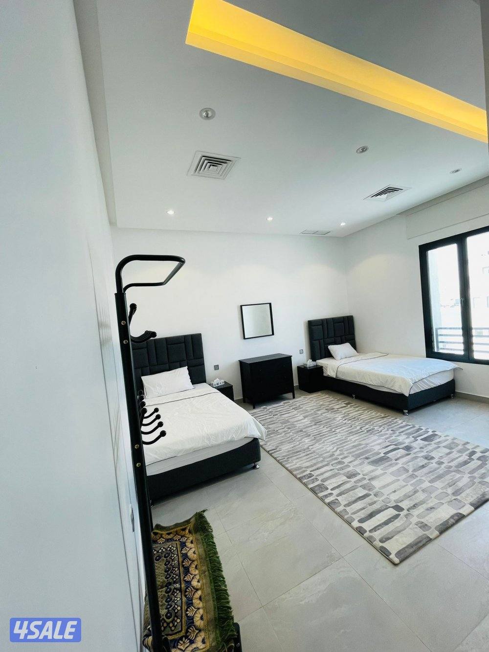 شاليه للايجار السنوي 13 غرفه7