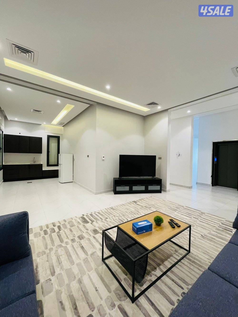 شاليه للايجار السنوي 13 غرفه11