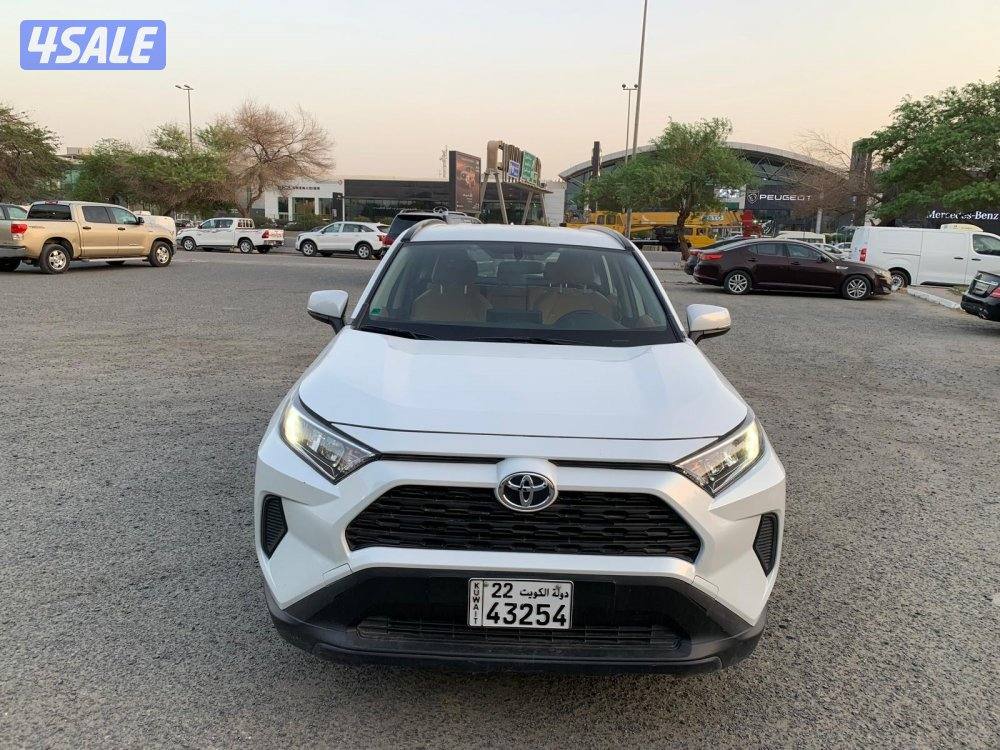 البيع جيب تايوتا راف 4 طراز 20230