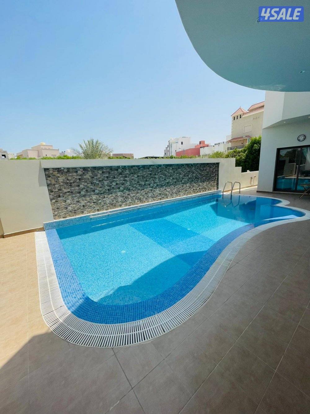 شاليه للإيجار السنوي 8 غرف8