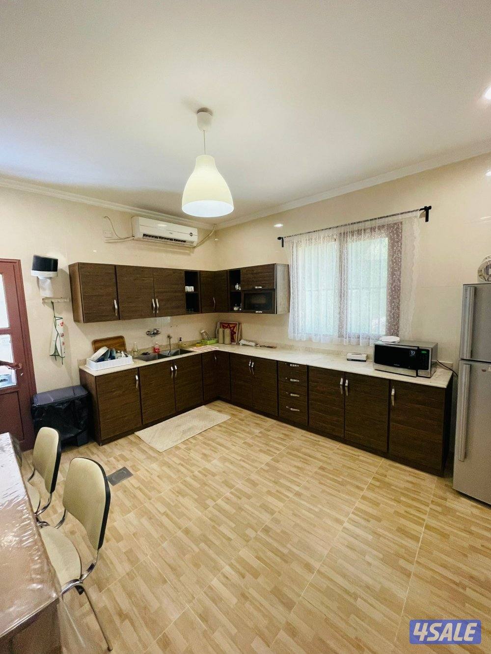 شاليه للإيجار السنوي 8 غرف14