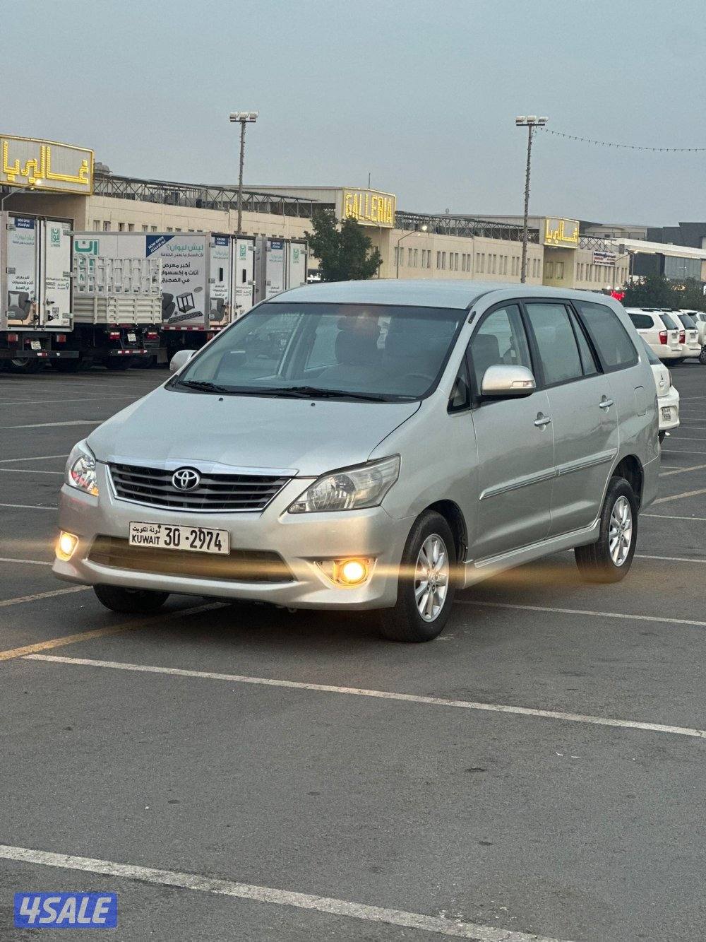 انوفا موديل 2013 بحالة الوكاله 2001