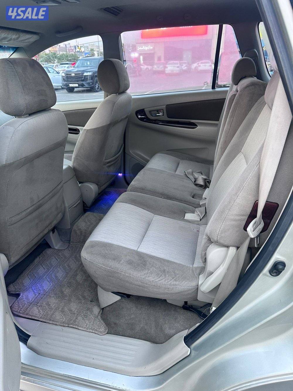 انوفا موديل 2013 بحالة الوكاله 2005