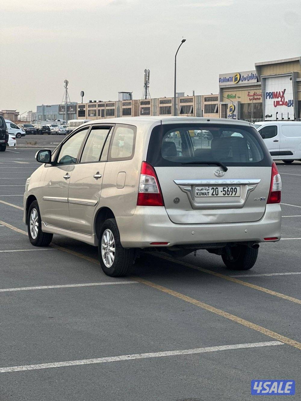 تويوتا - انوفا مديل 2012 صبغ الوكالة3