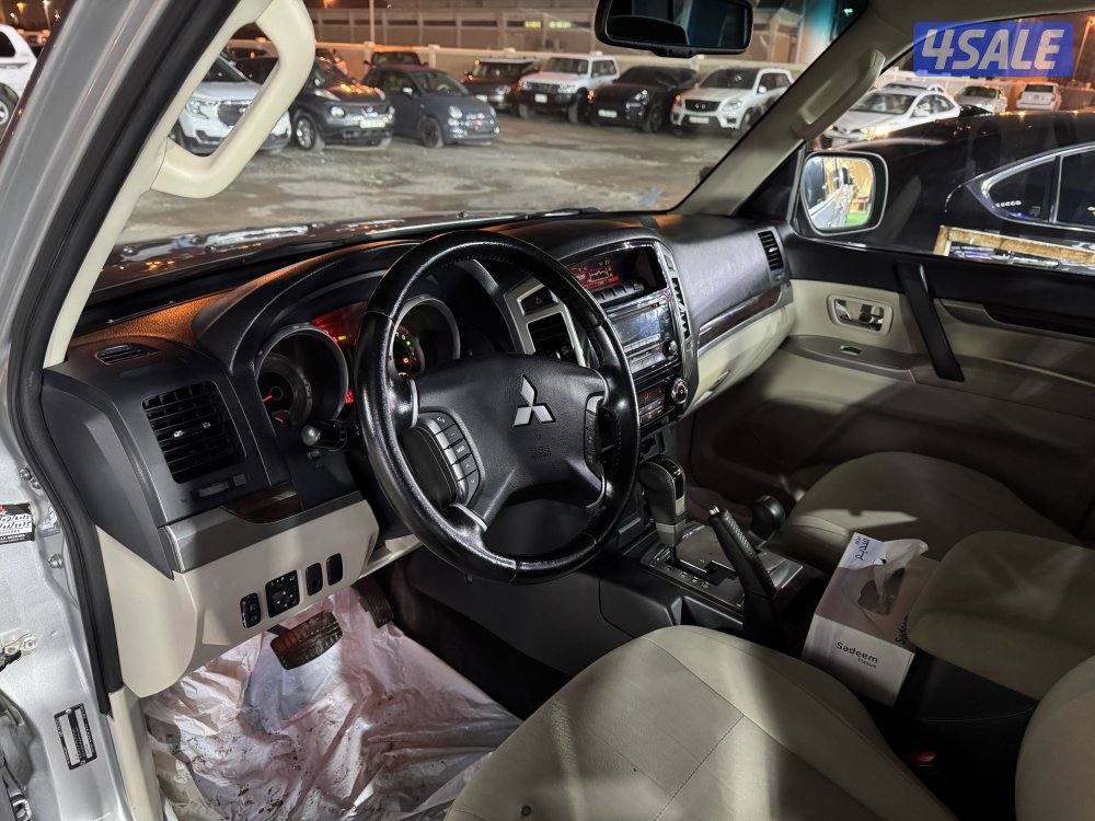 للبيع باجيرو4