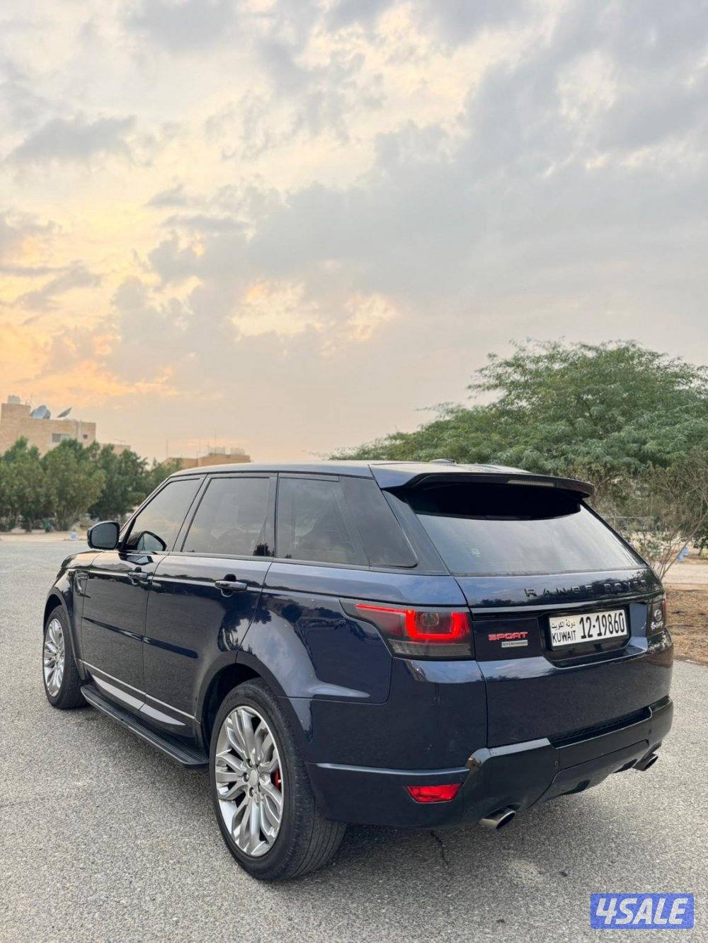 للبيع رنج روفر سبورت V80