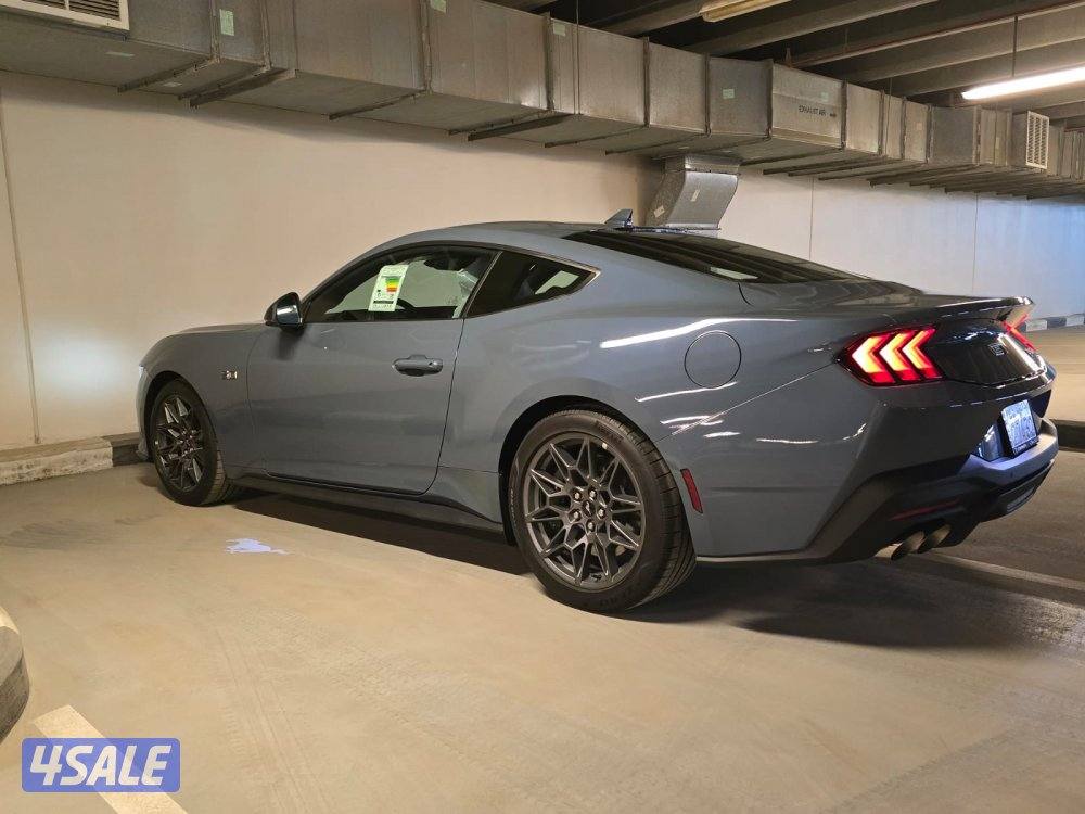 للبيع فورد موستنق 2025 قير عادي4