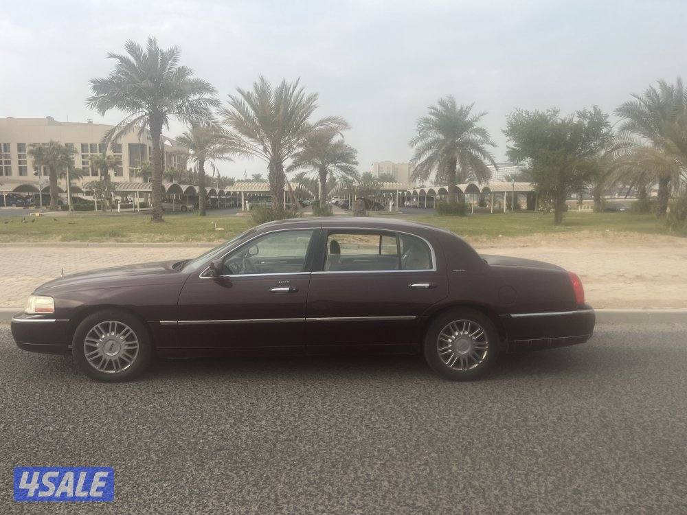 للبيع فورد لنكل موديل 2006 استعمال سيدة العميل الاول من الوكالة1