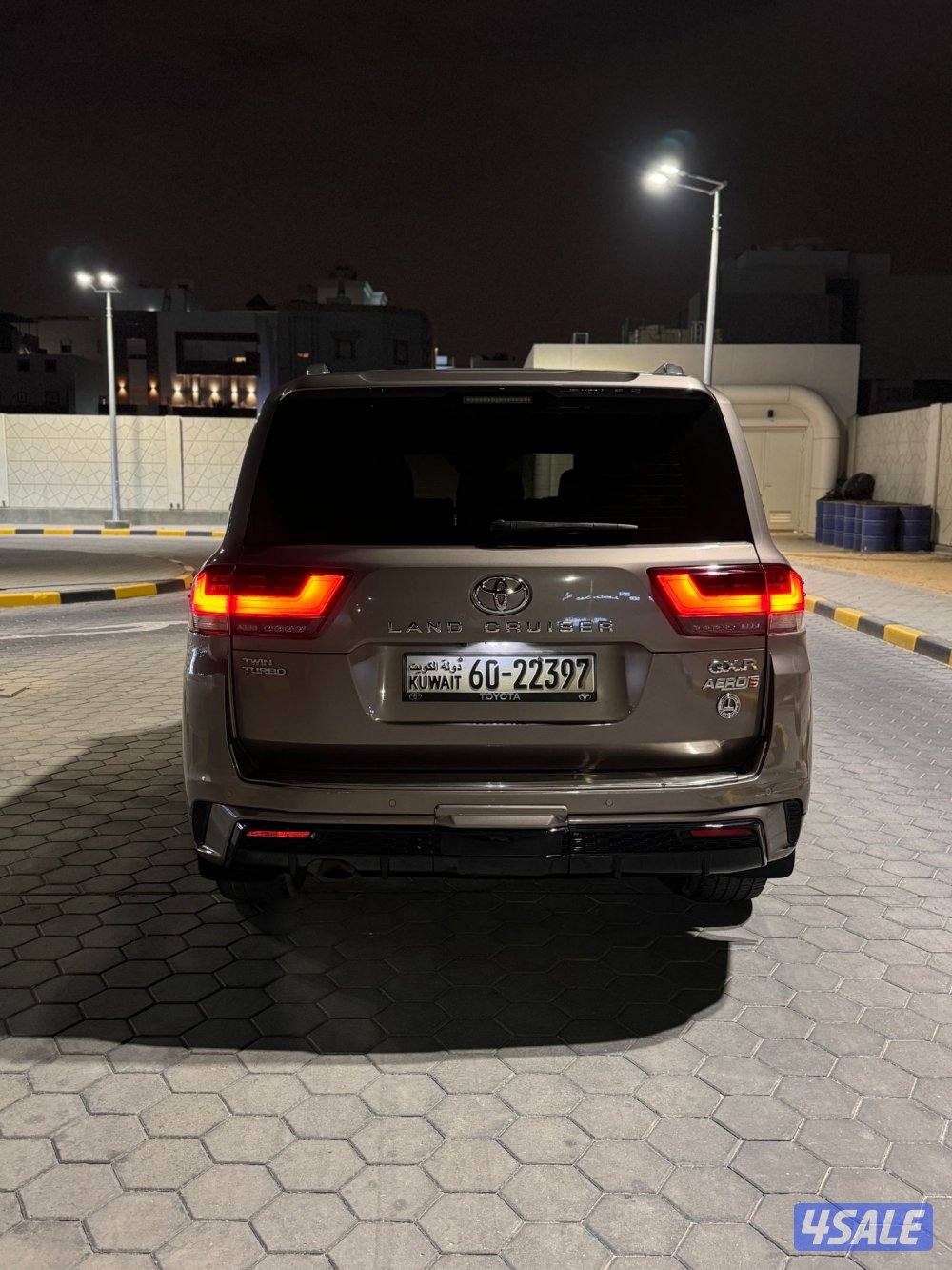 للبيع لاندكروز 20222