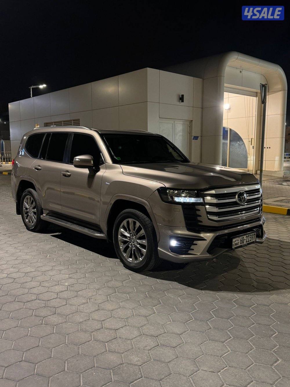 للبيع لاندكروز 20225