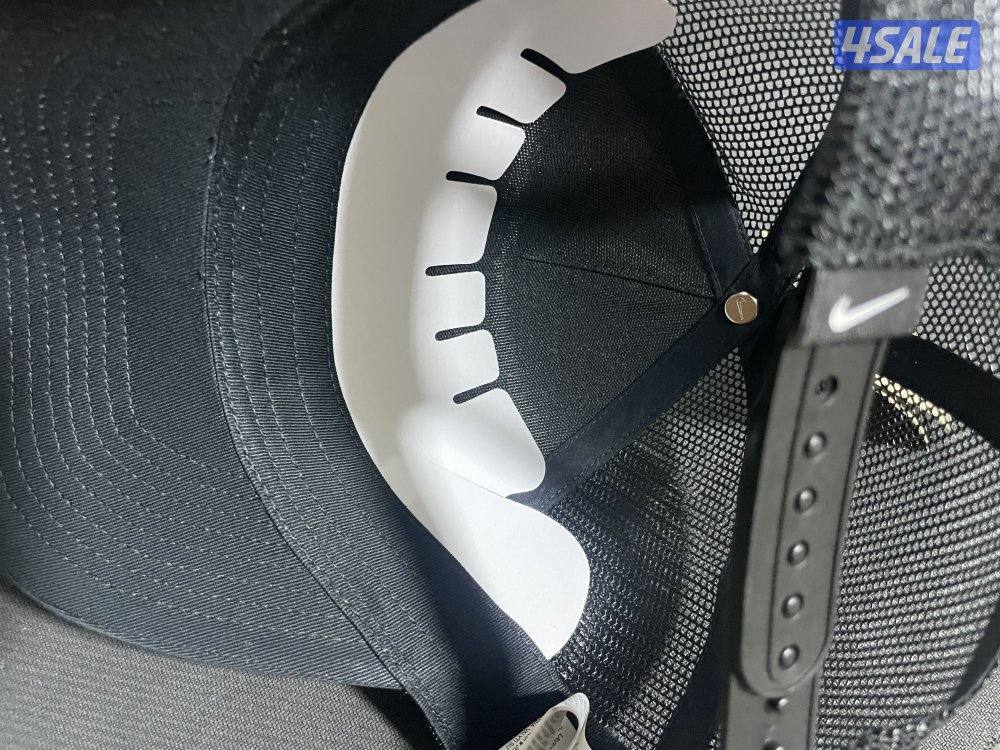 Original Nike Cap – Bought from Intersport1