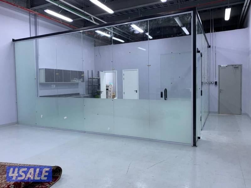 فني زجاج سكريت واجهات شاور بكس مرايات كافة اعمال الزجاج السكريت والالم12