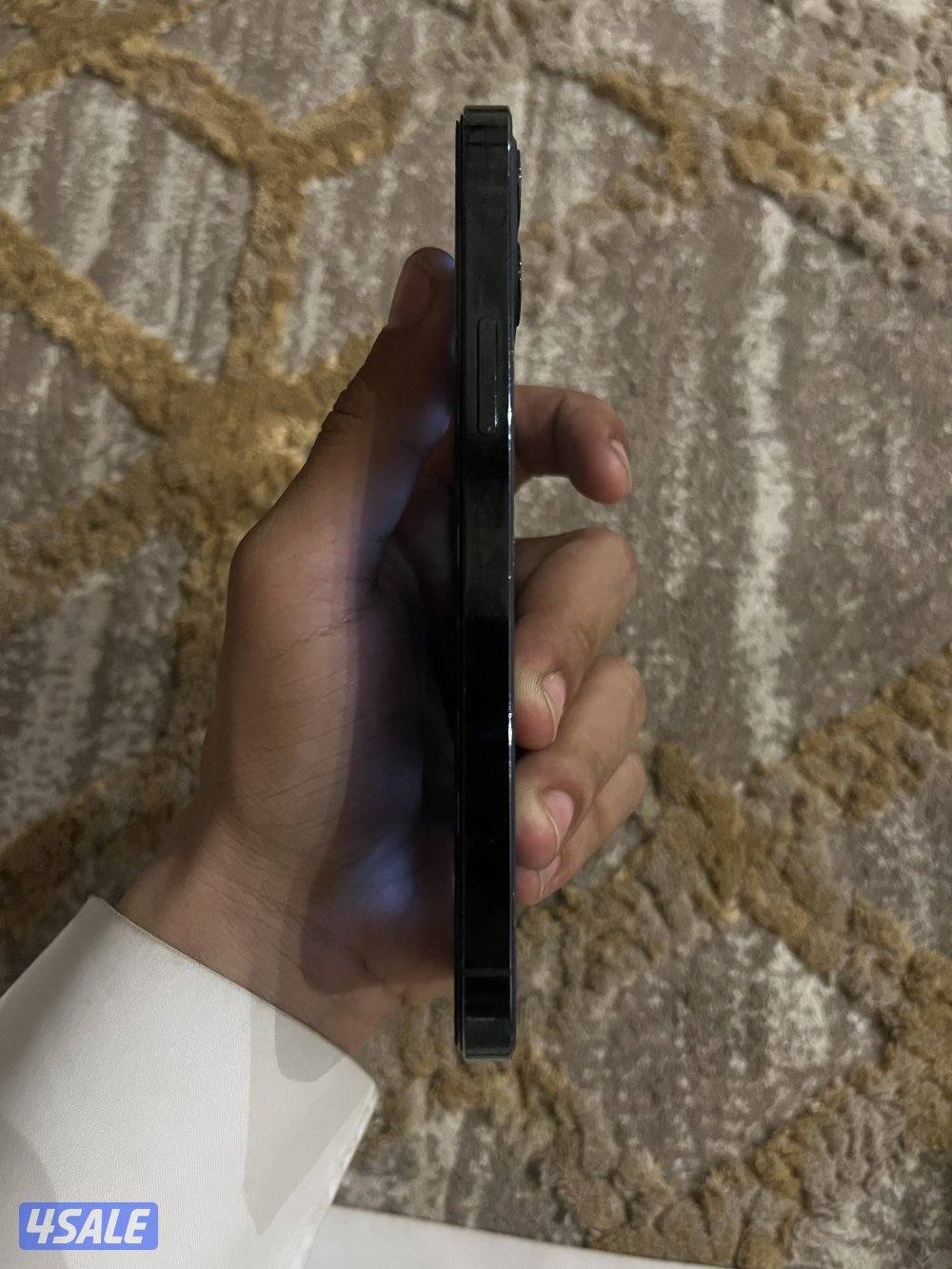 للبيع ايفون 12 برو3