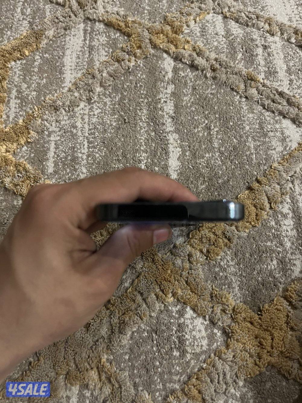 للبيع ايفون 12 برو7