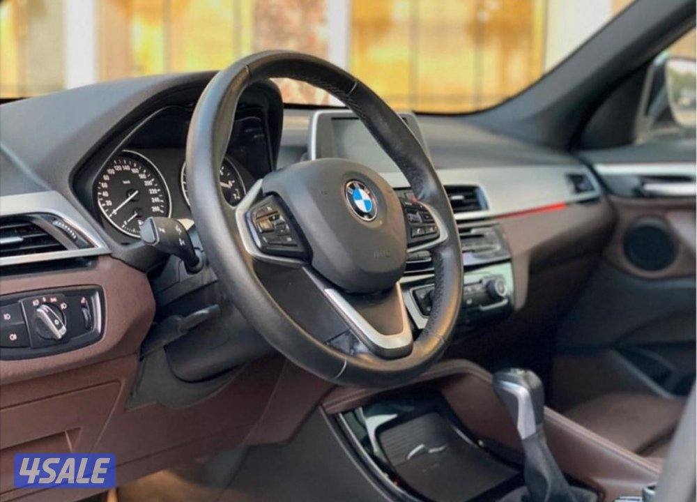 موديل 2017 بحاله ممتازه BMW X1 للبيع5