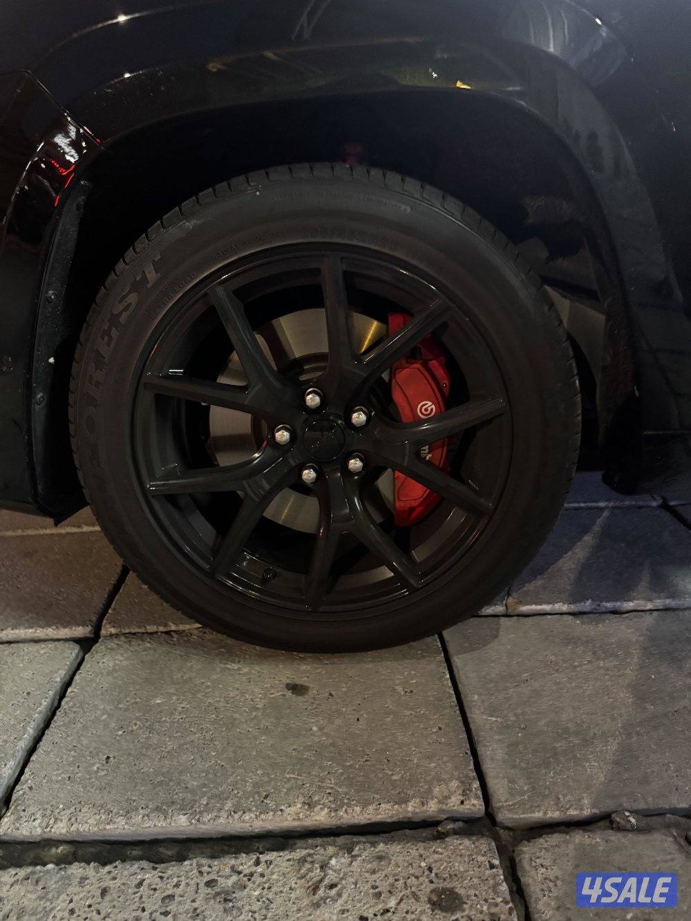 🩸🩸للبيع فقط 🩸🩸jeep srt 6.44