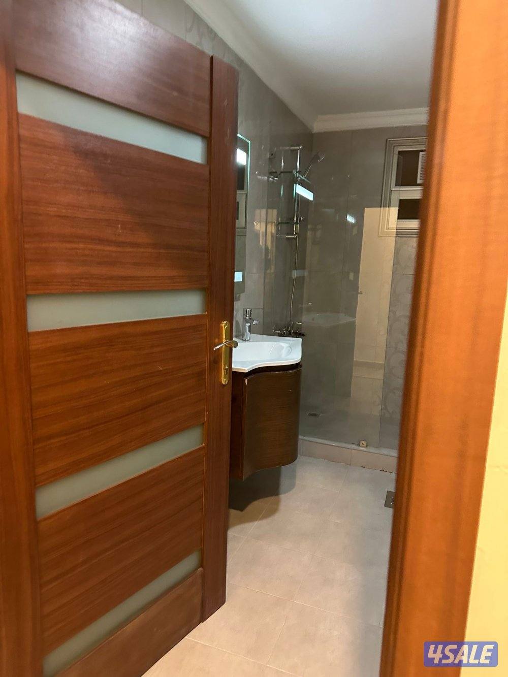 للايجار شقق وادوار ويوجد بيت حكومه فى جابر الاحمد وشمال غرب الصليبيخات5