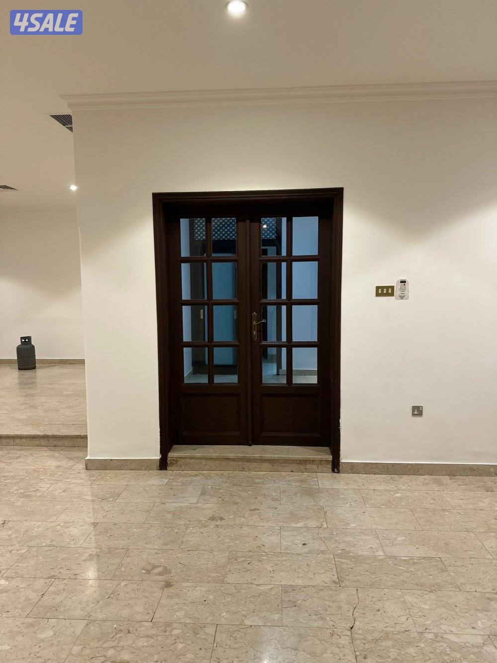 للايجار شقق وادوار ويوجد بيت حكومه فى جابر الاحمد وشمال غرب الصليبيخات7