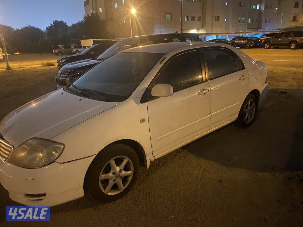 تويوتا كورولا 2003 بحالة جيدة1