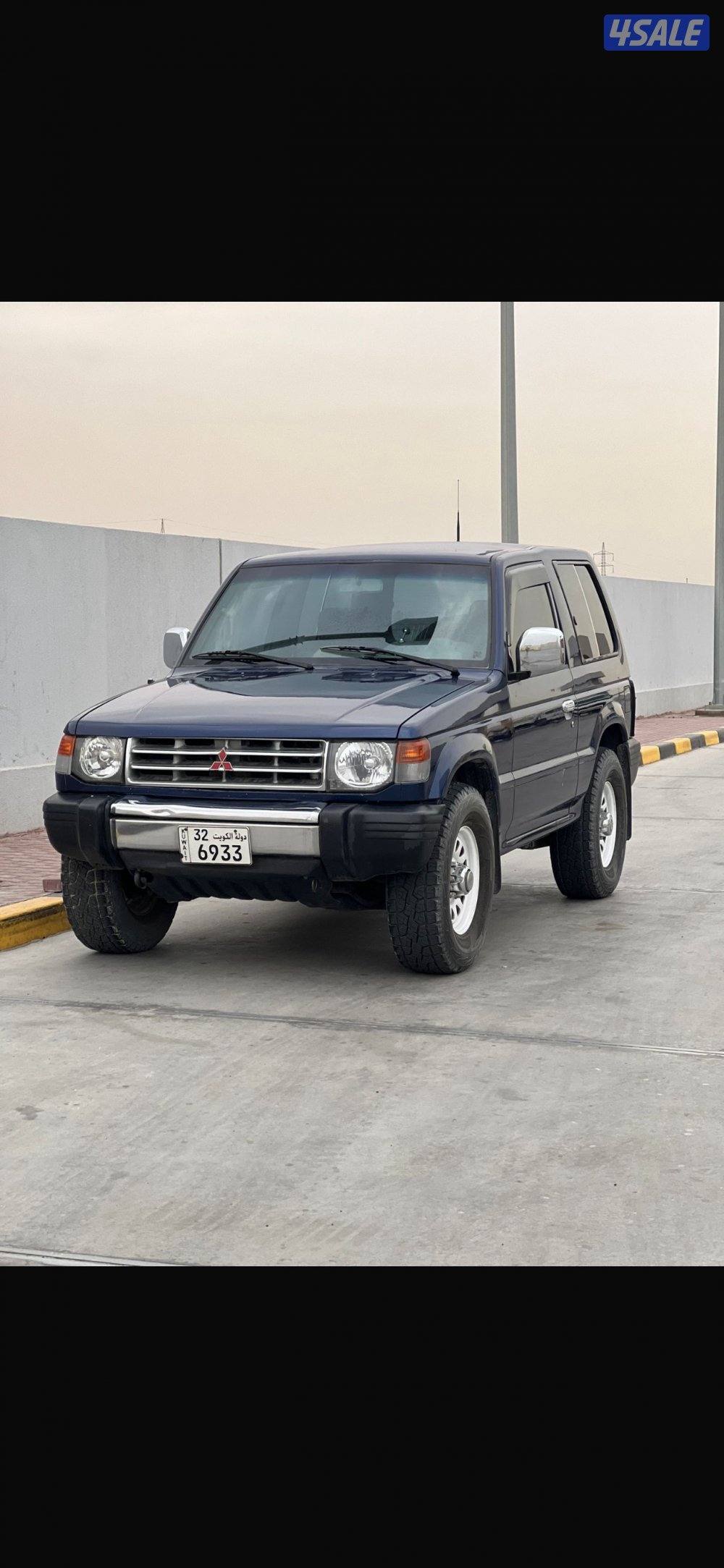 للبيع باجيرو ربع ٤ سلندر موديل ٩٨ قير عادي اساس ماشي ٢١٠ الف5