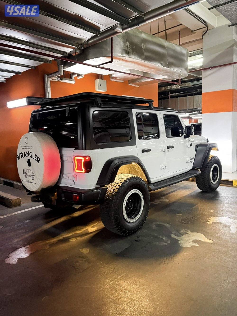 Upgraded off road wrangler white 2018- 0 paint- 0 accidents6