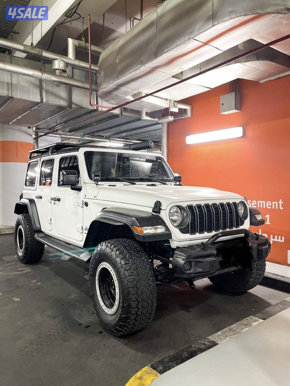 Upgraded off road wrangler white 2018- 0 paint- 0 accidents11