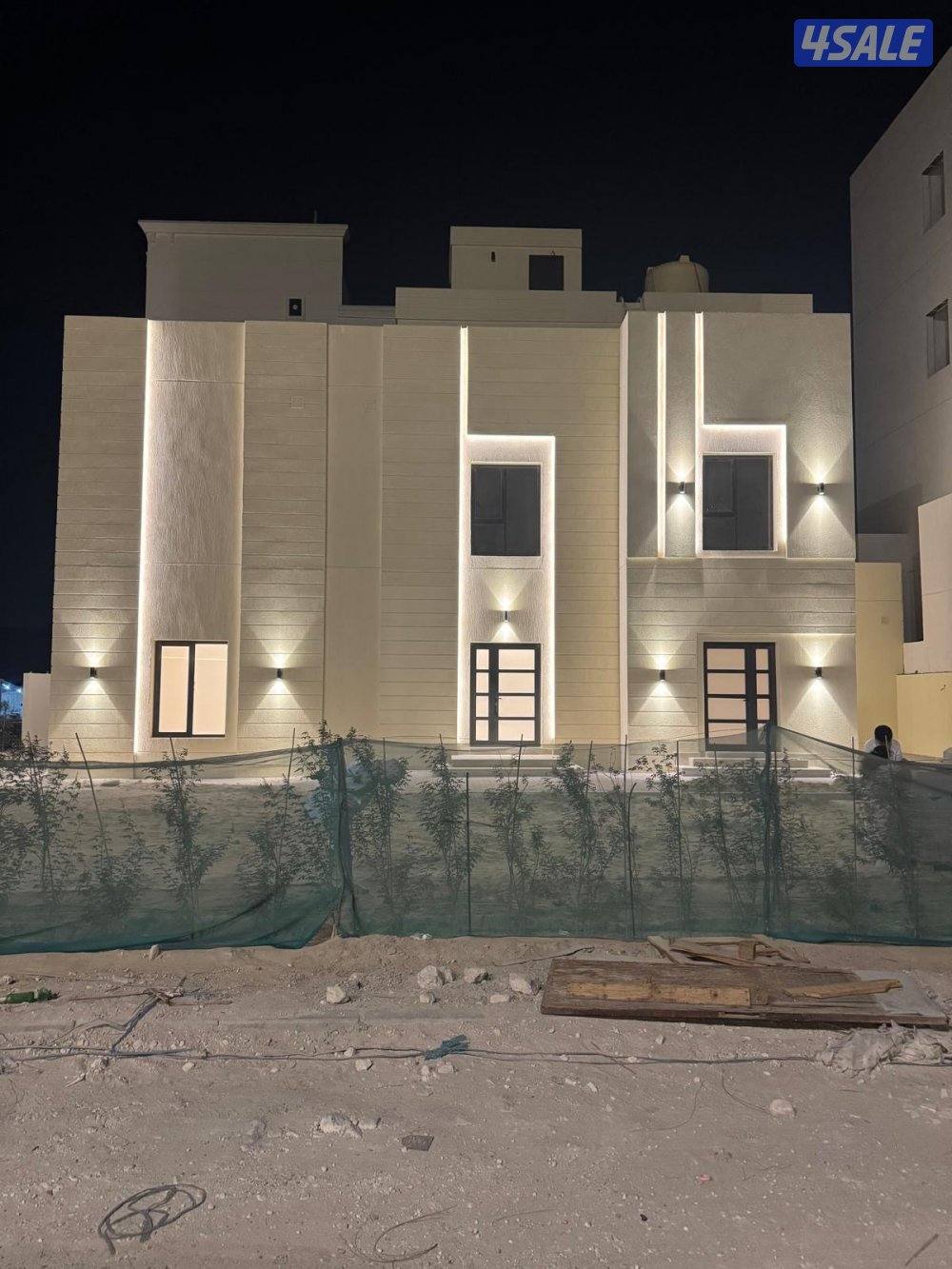 للبيع قسيمة شيخ الزاوية دورين وربع ظلال عصر مقابل مسجد0