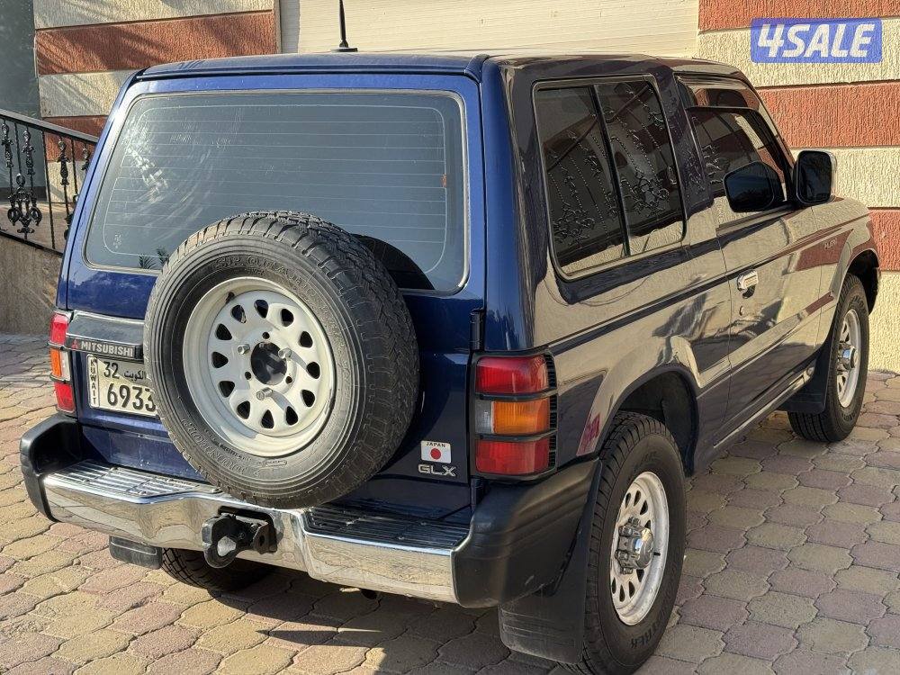 للبيع باجيرو ربع ٤ سلندر موديل ٩٨ قير عادي اساس ماشي ٢١٠ الف9