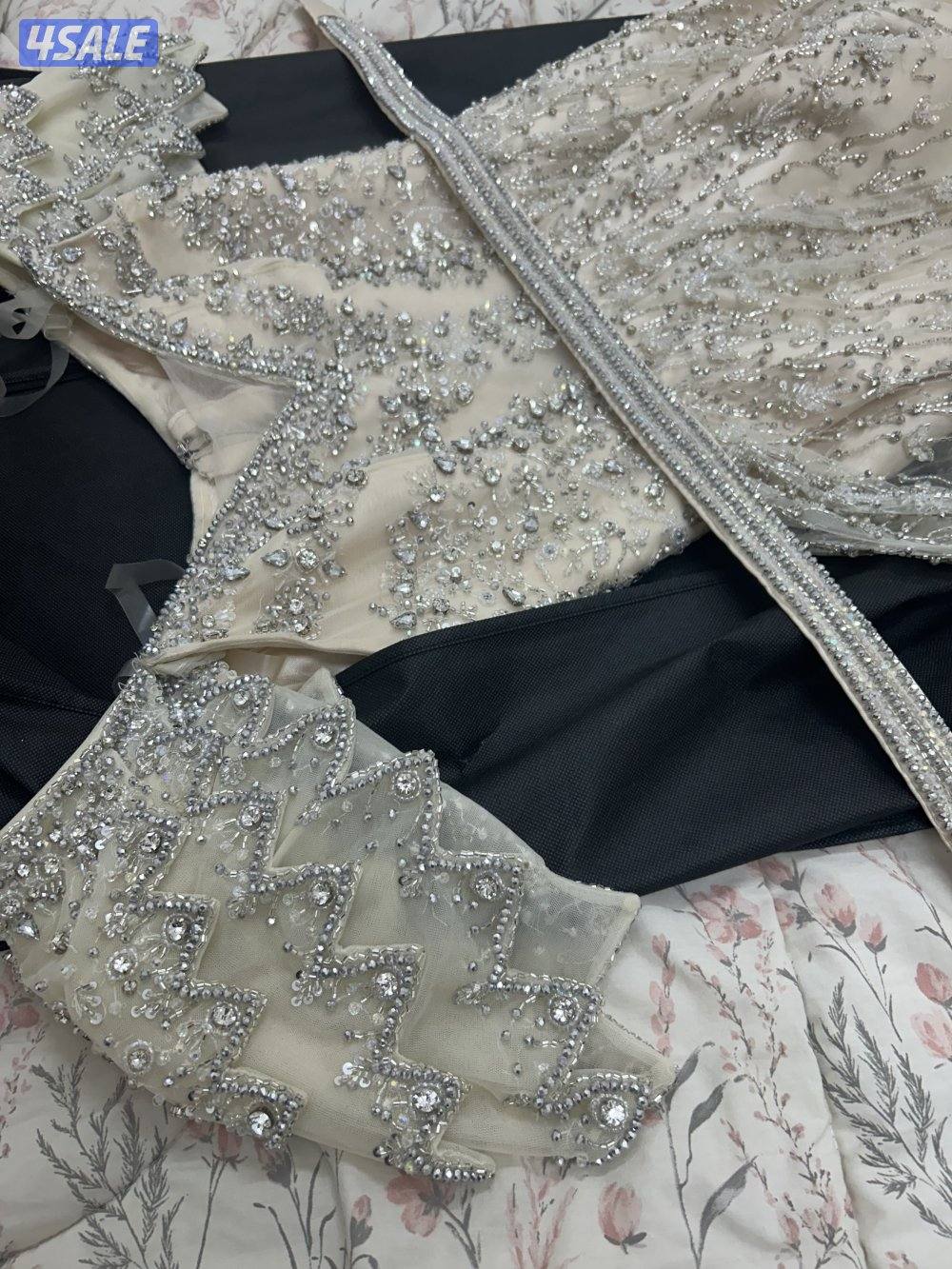 للبيع فستان عروس جديد1