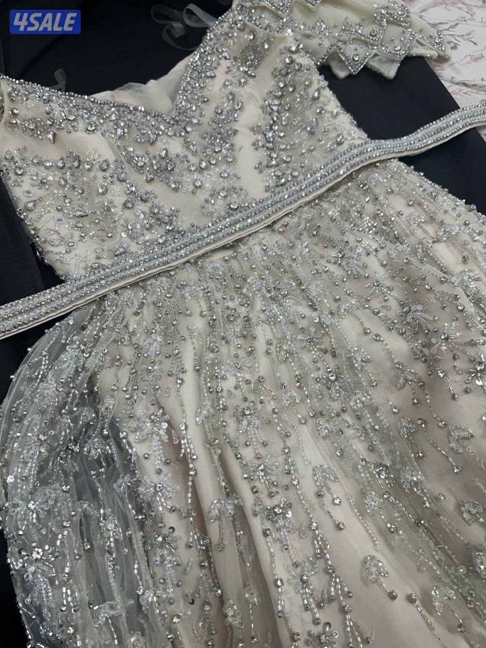 للبيع فستان عروس جديد2