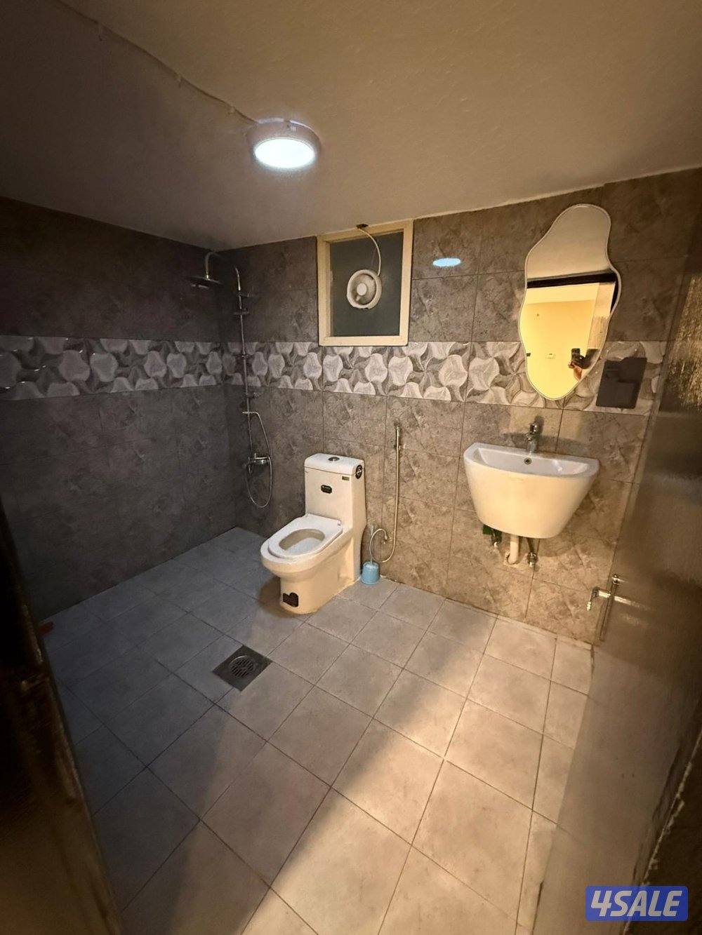 شقق للايجار غرفه وصاله ومطبخ وحمام تشطيب سوبر لوكس3